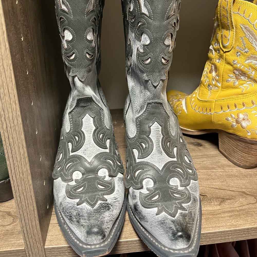 Cowgirl boots - Picture 3 of 4